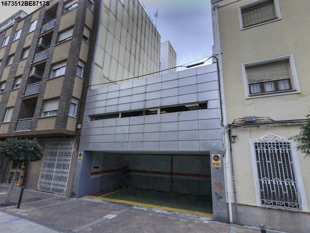 Fachada de Garaje