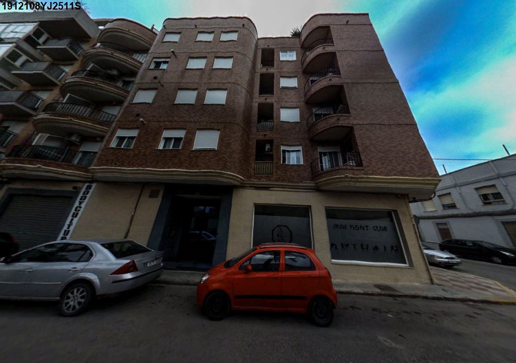 Fachada de Garaje