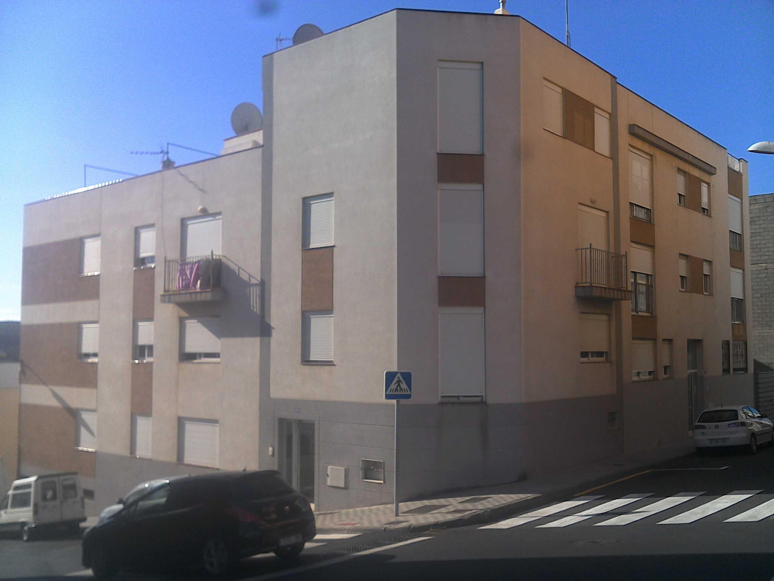 Fachada de Garaje