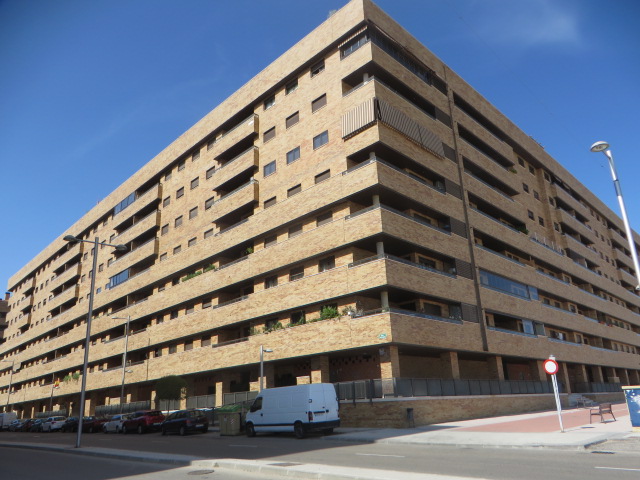 Fachada de Garaje