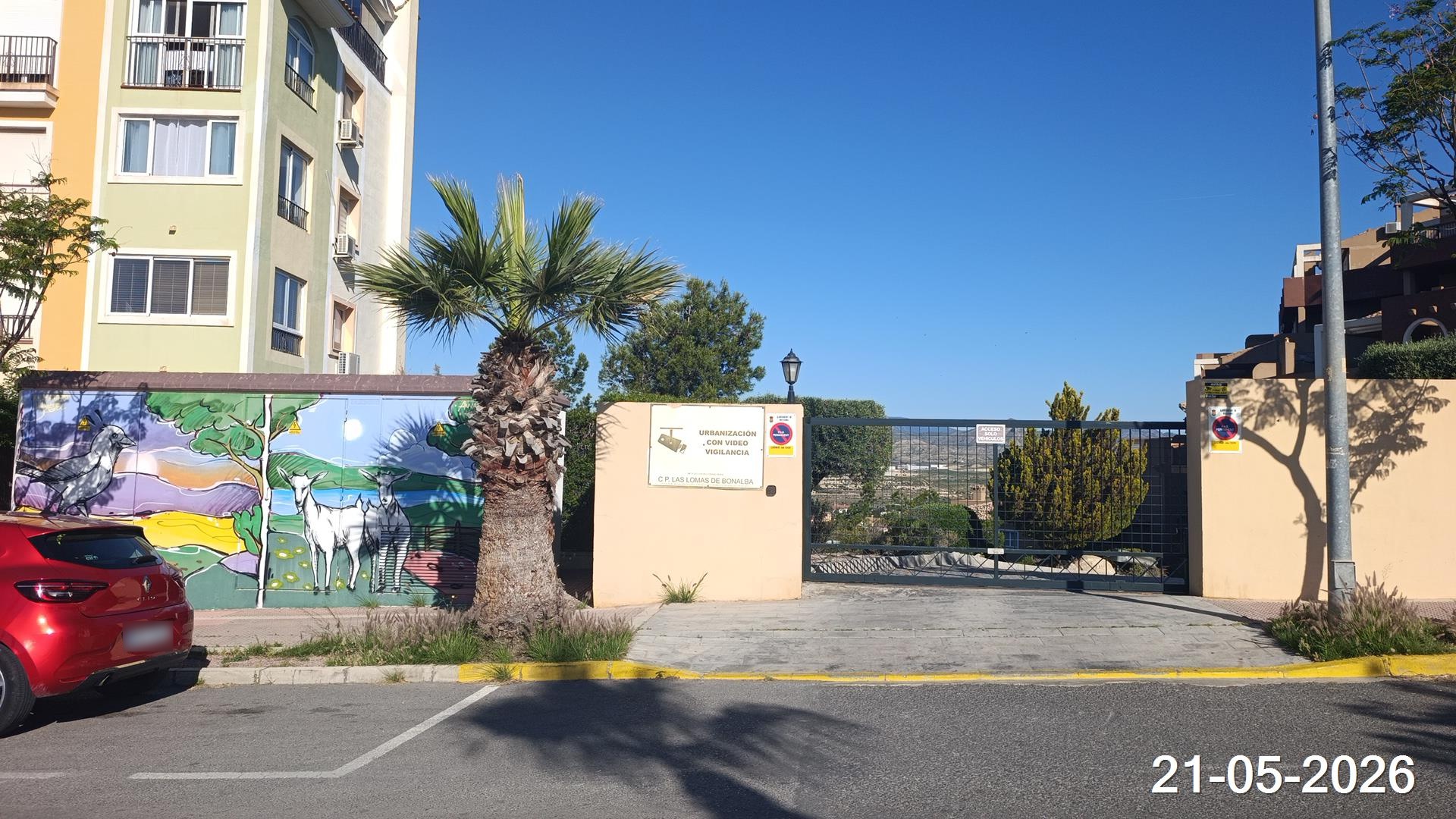 Fachada de Garaje