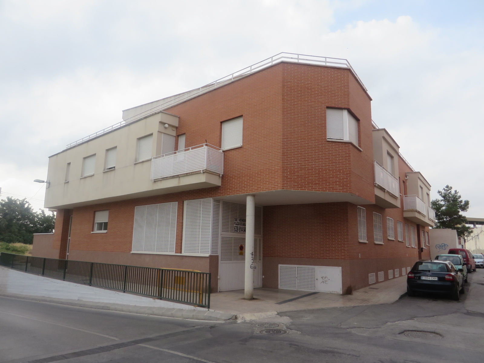 Fachada de Garaje