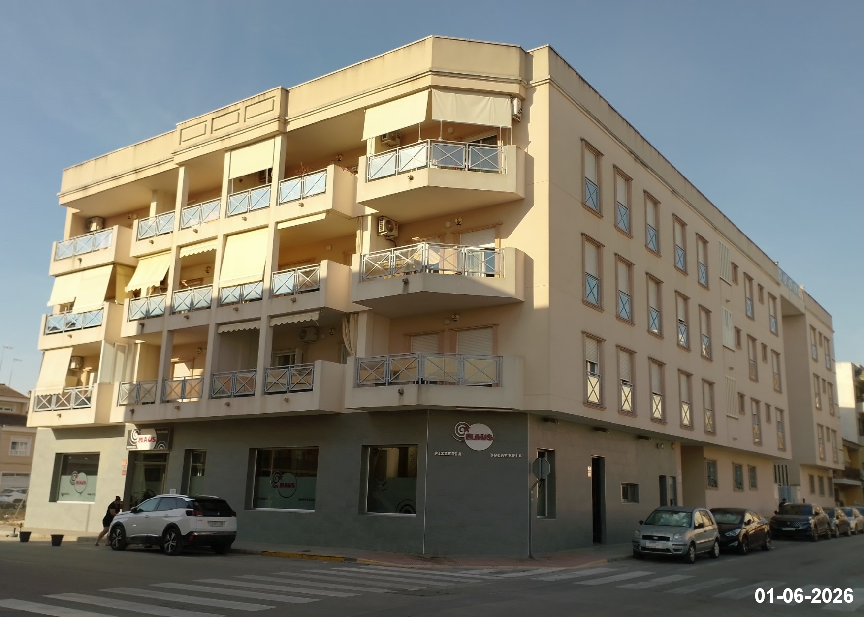 Fachada de Garaje