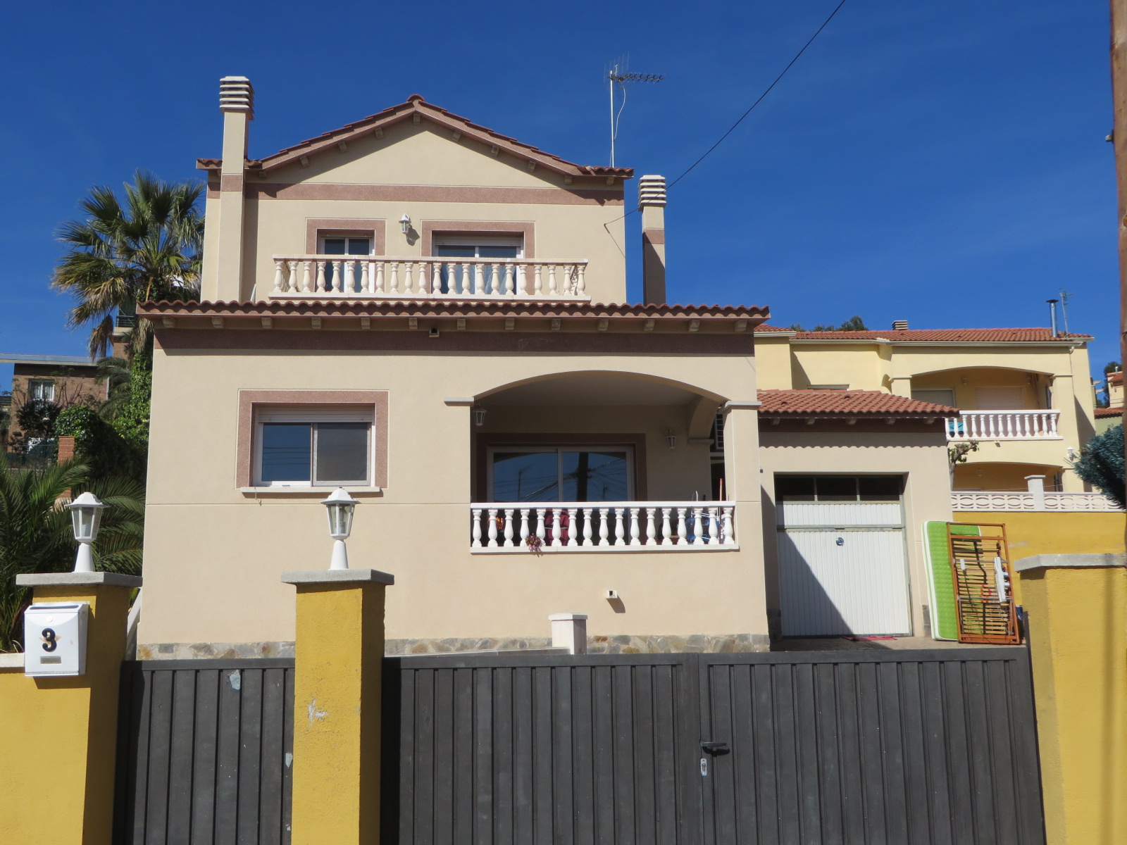 Fachada de Vivienda