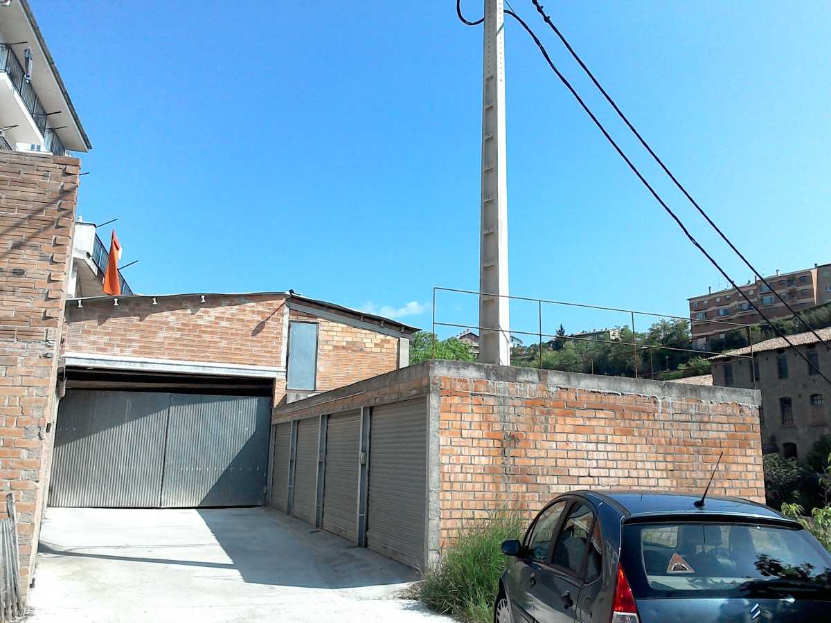Fachada de Garaje
