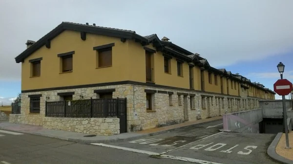 Fachada de Garaje