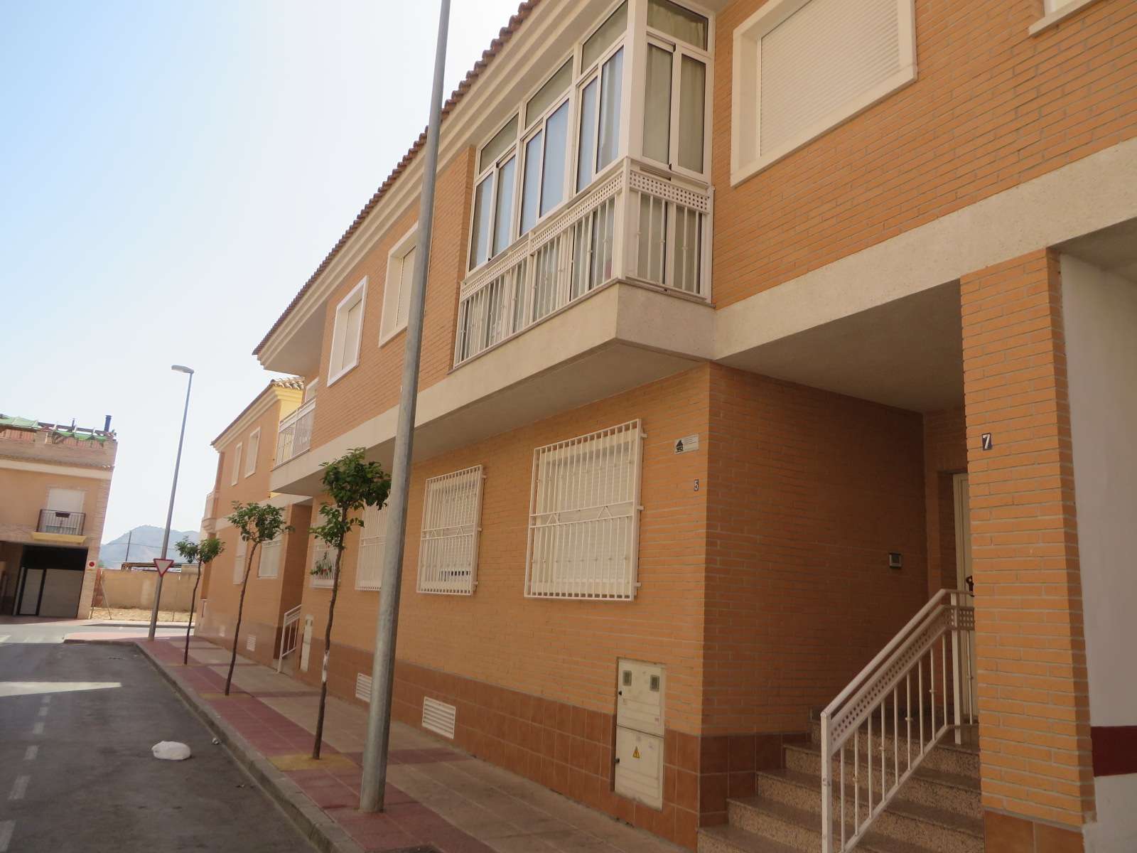 Fachada de Garaje