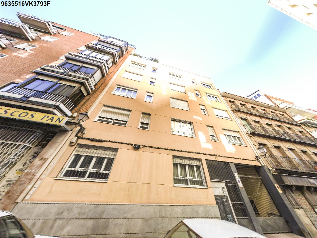 Fachada de Garaje